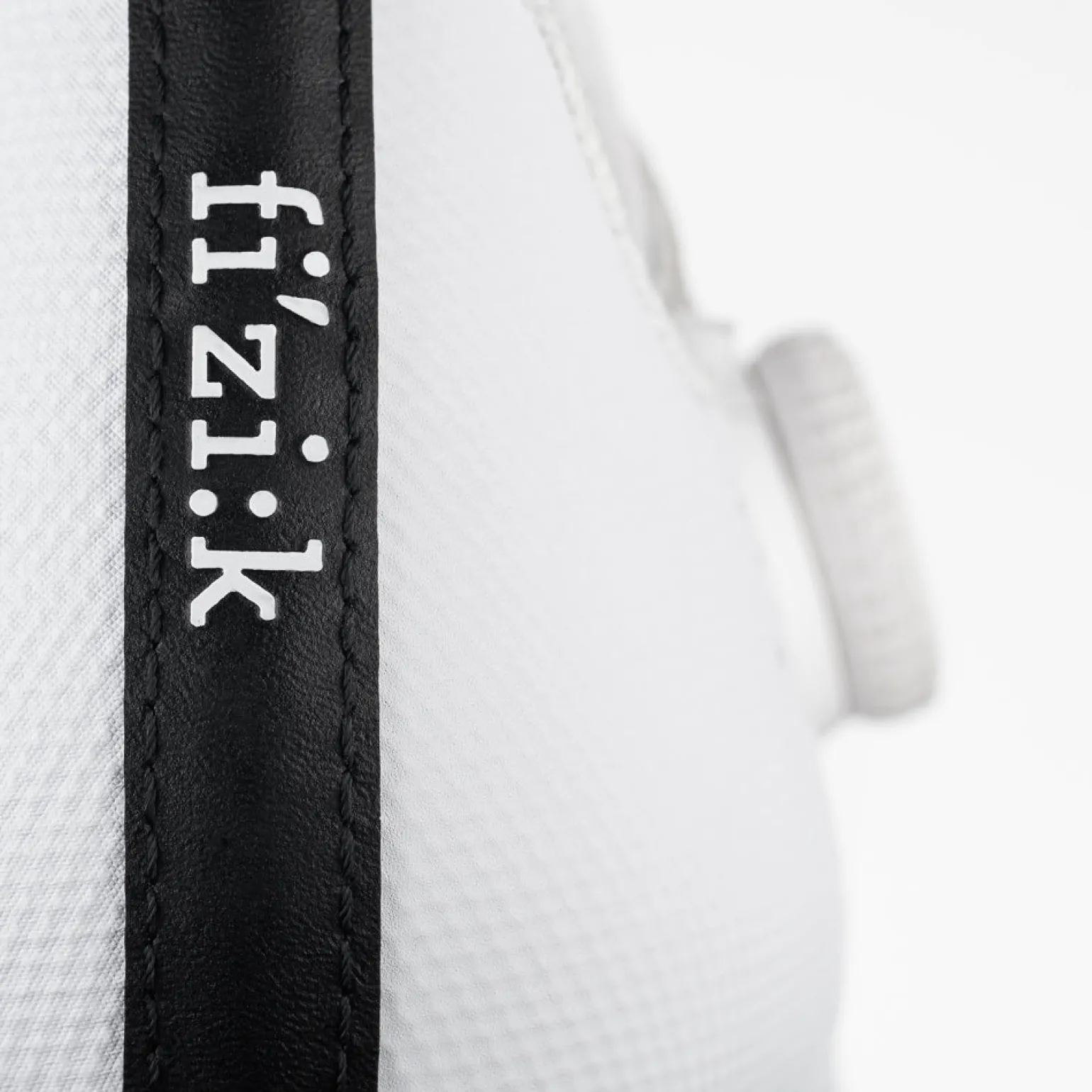 Fizik Tempo Decos Carbon