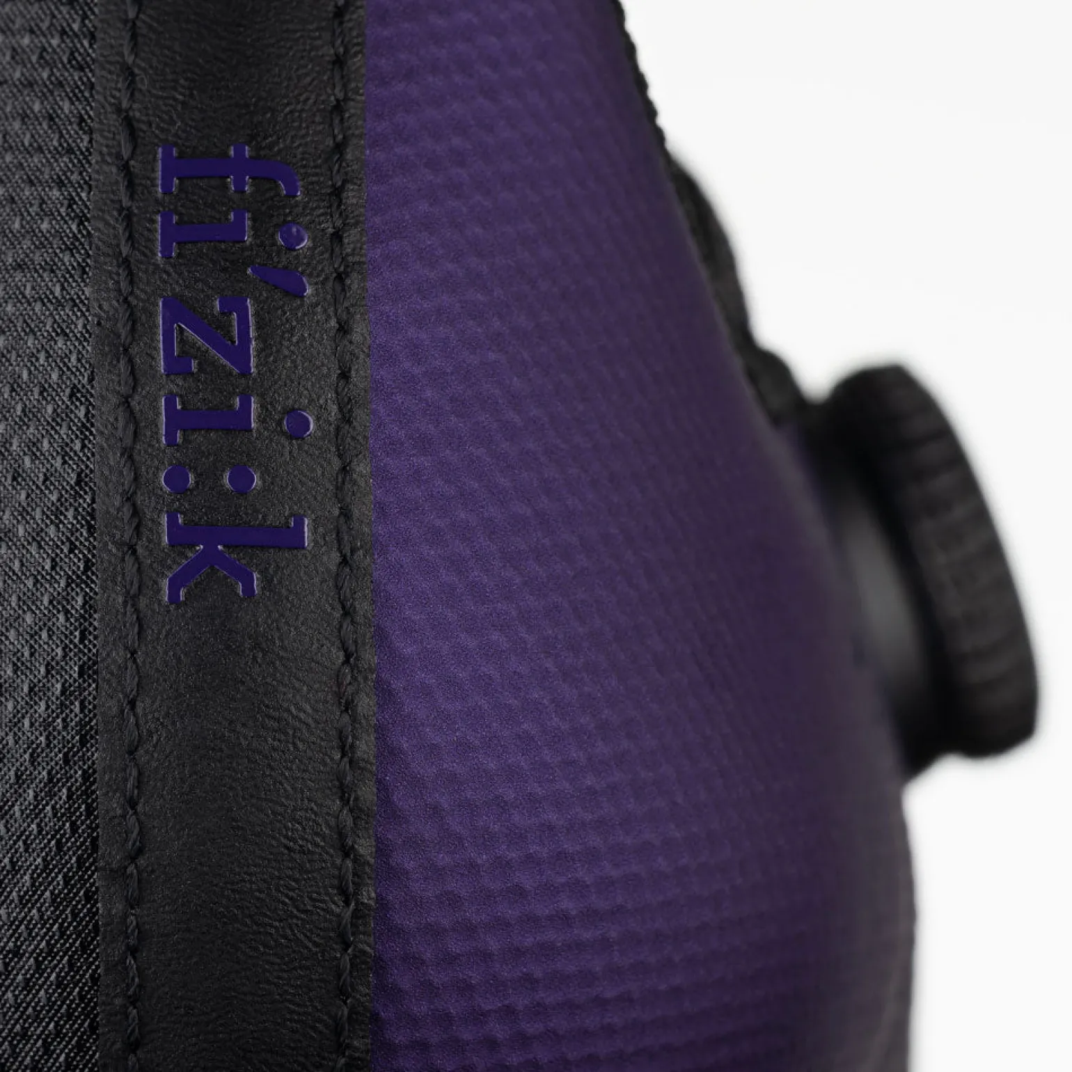 Fizik Tempo Decos Carbon