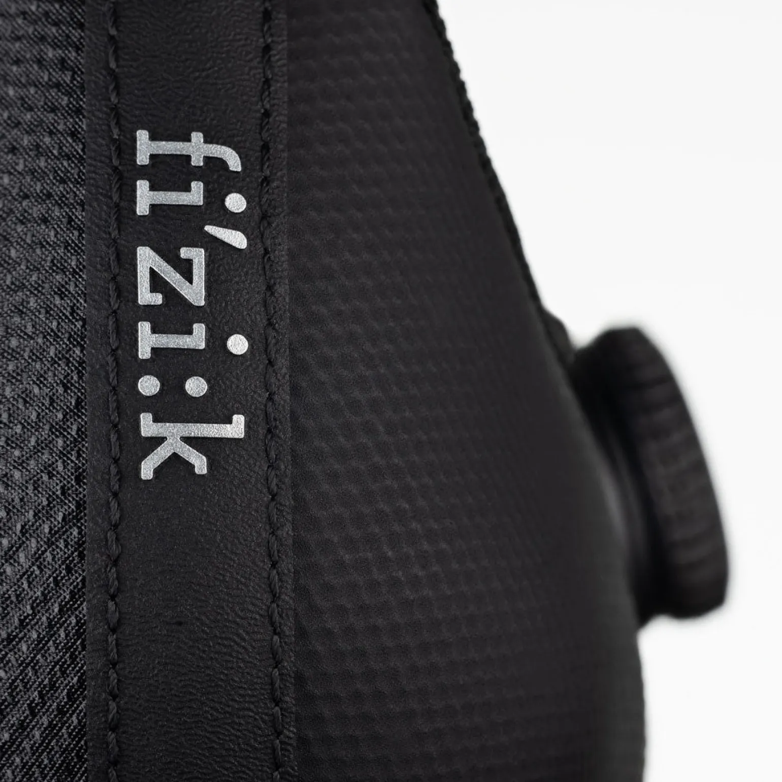 Fizik Tempo Decos Carbon
