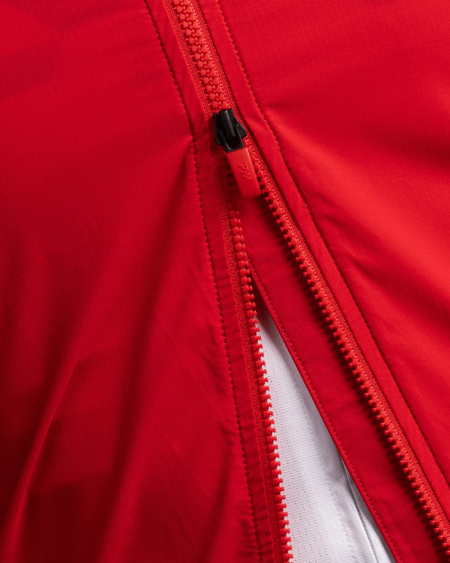 Men's Core Light Jacket Cherry