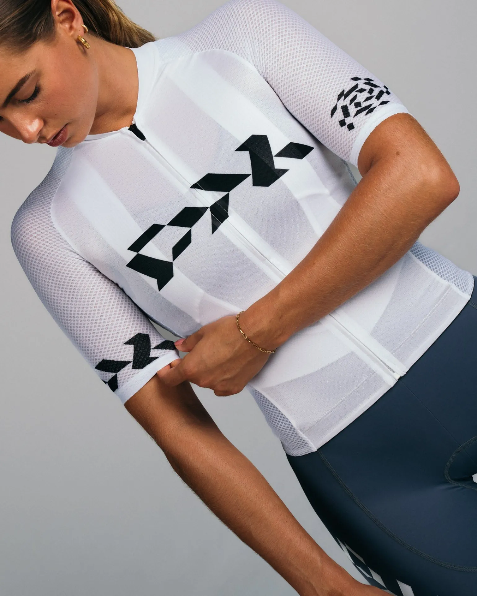 Women's Core Jersey White Black (24)